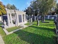 Juedischer_Friedhof_Linz_2022_Monumentalgrab_nach_Restaurierung.jpg